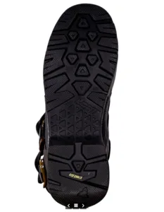 מגף אדוונצ'ר X-Flow 7.5 Short Black